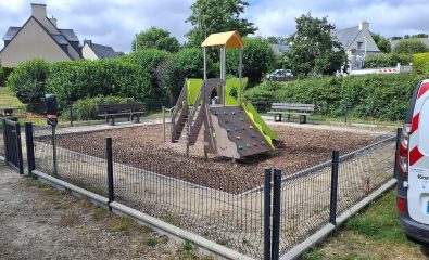 Rénovation de l’aire de jeux des Lacs : un travail efficace et rapide
